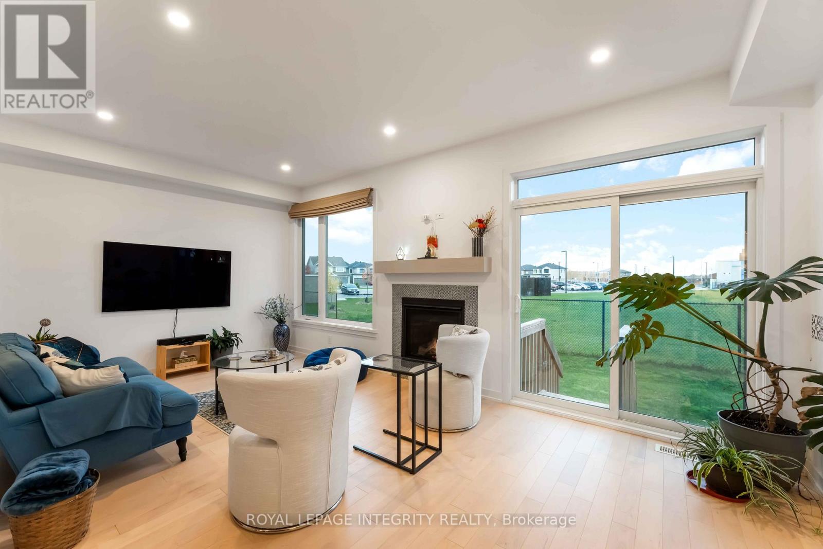 221 Finsbury Avenue, Ottawa, Ontario  K2S 2X9 - Photo 15 - X12485690