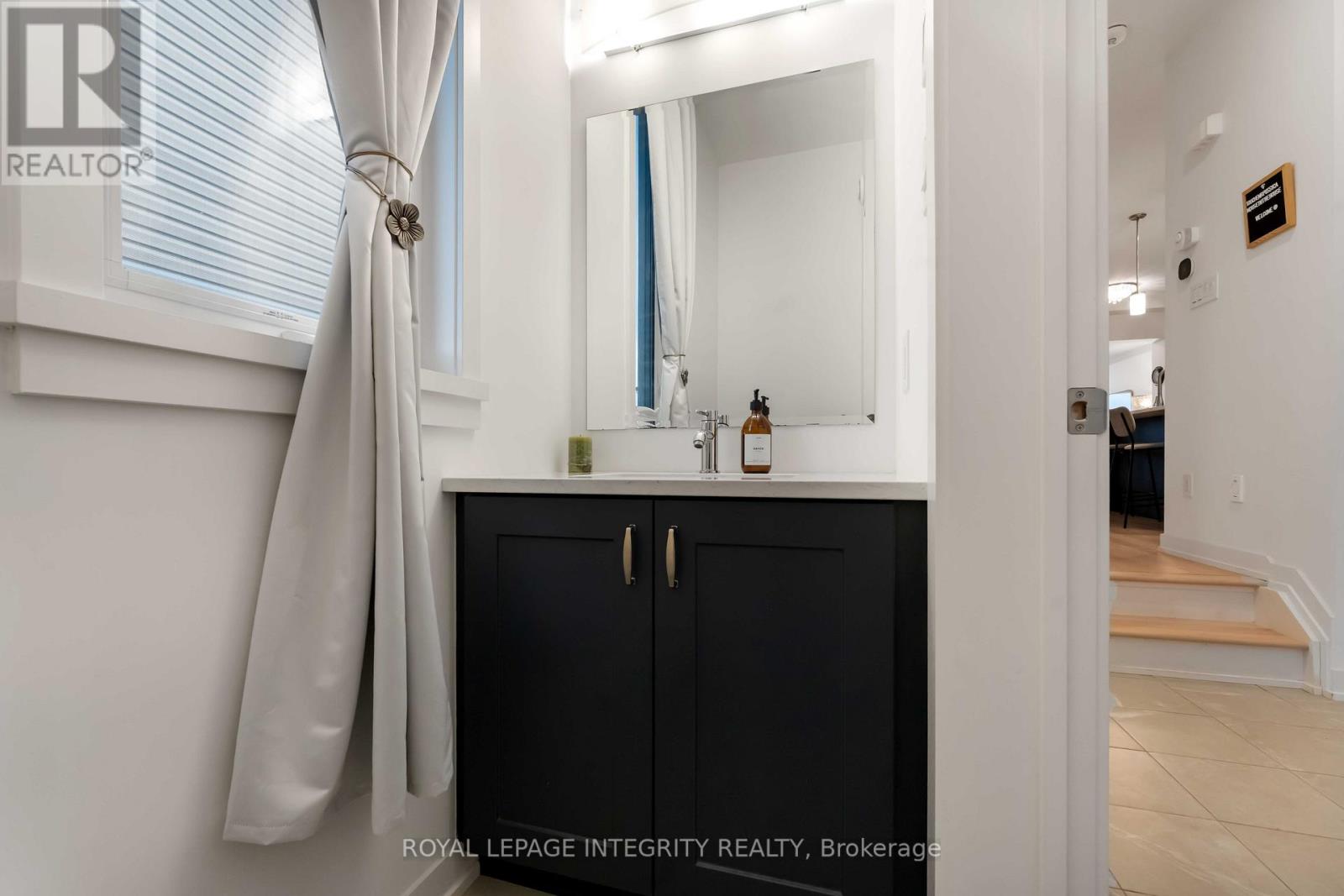 221 Finsbury Avenue, Ottawa, Ontario  K2S 2X9 - Photo 19 - X12485690