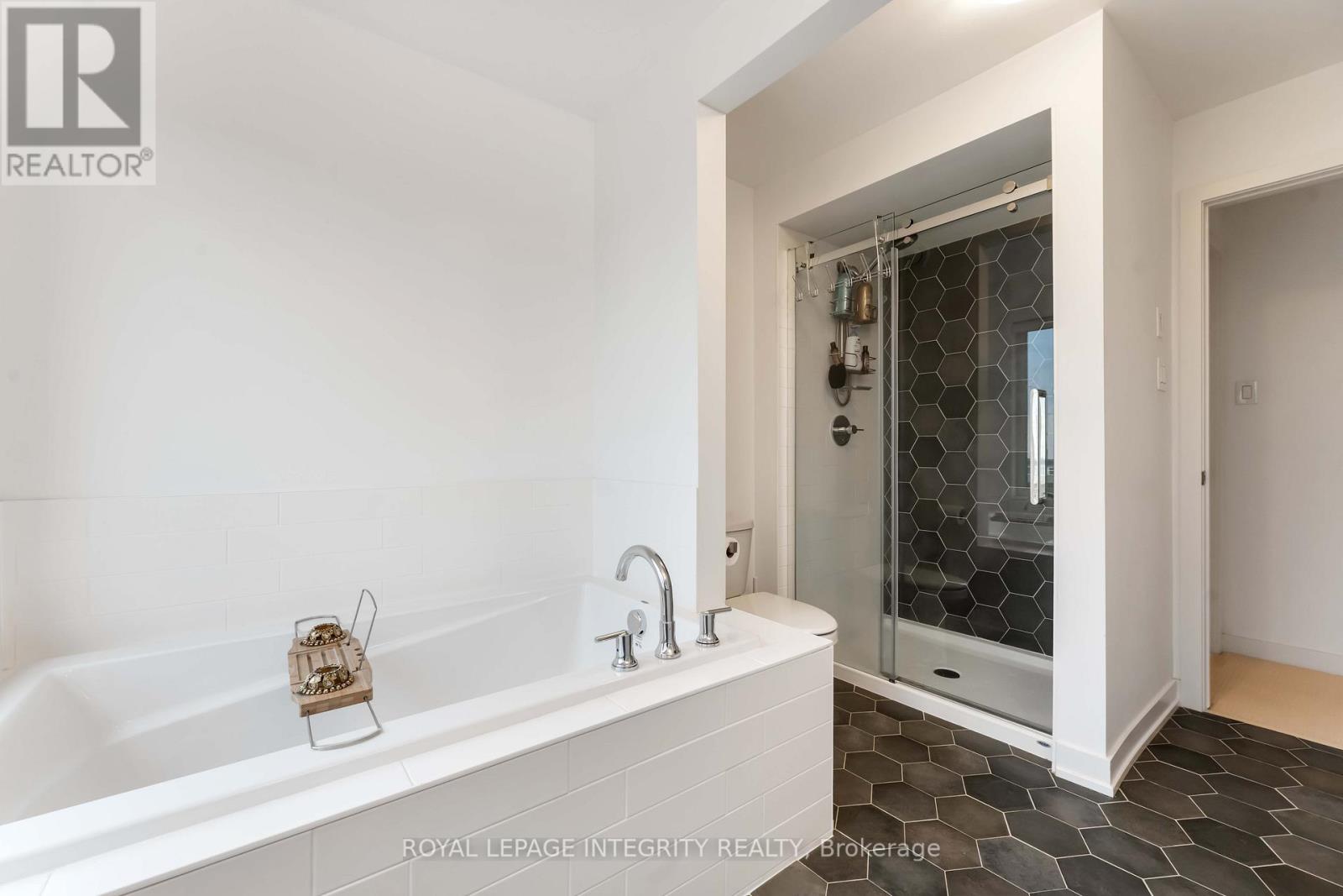 221 Finsbury Avenue, Ottawa, Ontario  K2S 2X9 - Photo 28 - X12485690