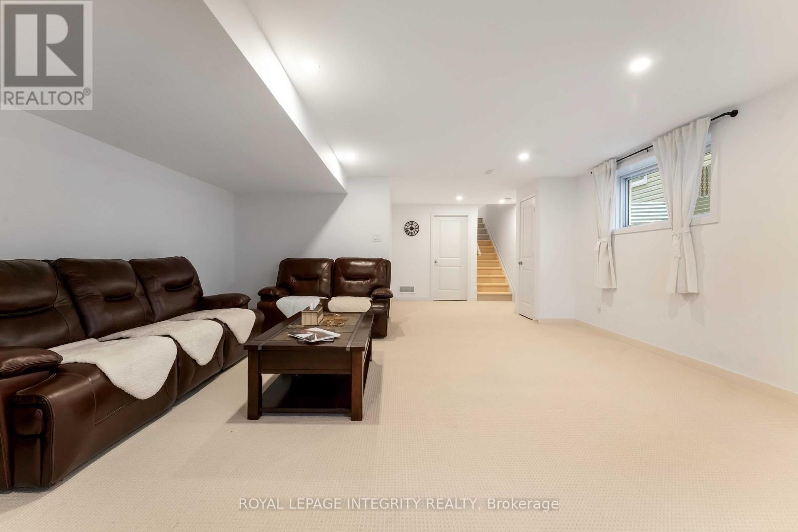 221 Finsbury Avenue, Ottawa, Ontario  K2S 2X9 - Photo 43 - X12485690