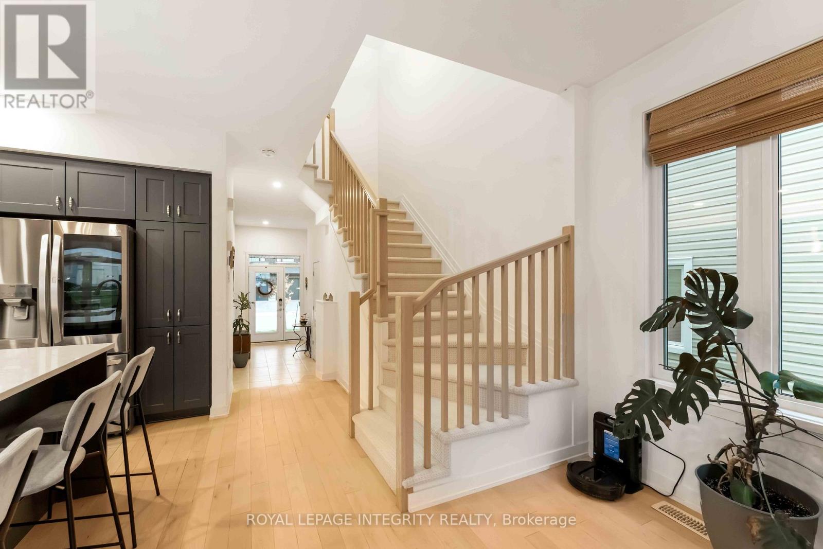 221 Finsbury Avenue, Ottawa, Ontario  K2S 2X9 - Photo 6 - X12485690