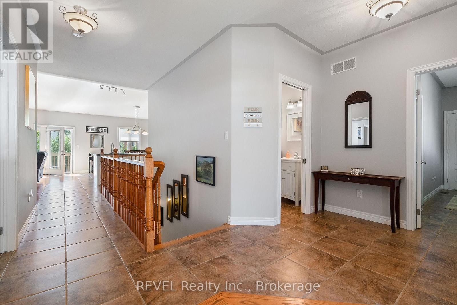 8028 Booth Street, Niagara Falls (Ascot), Ontario  L2H 1E8 - Photo 14 - X12485633