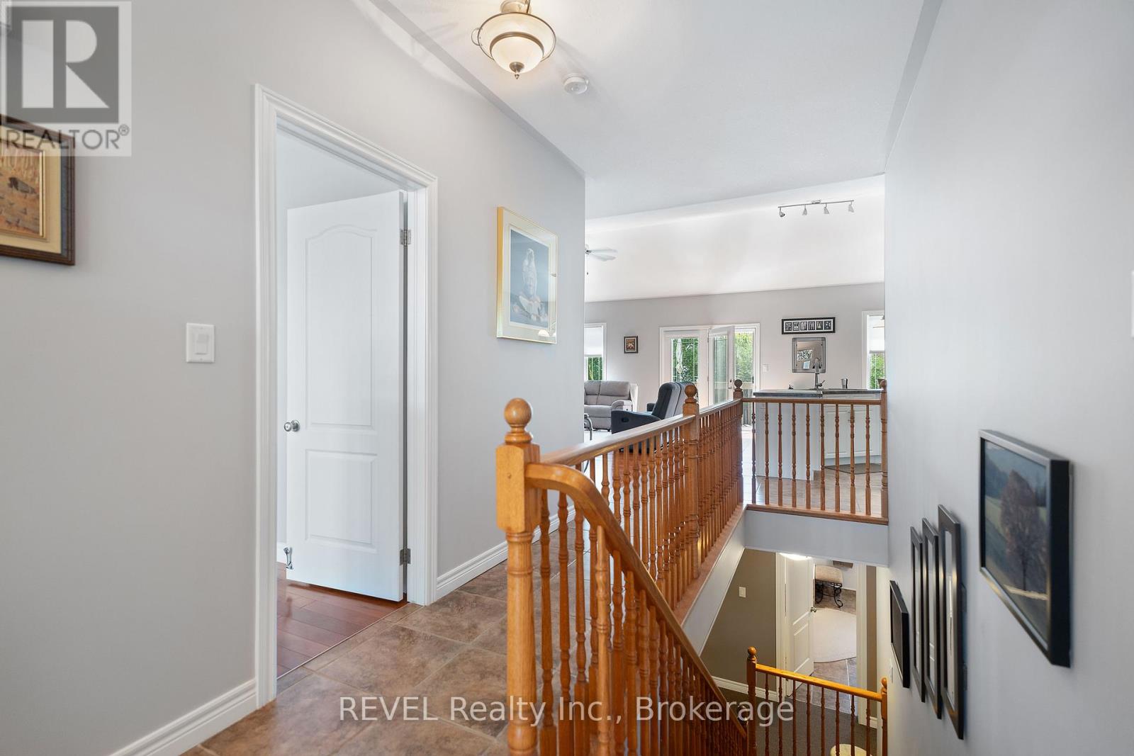 8028 Booth Street, Niagara Falls (Ascot), Ontario  L2H 1E8 - Photo 19 - X12485633