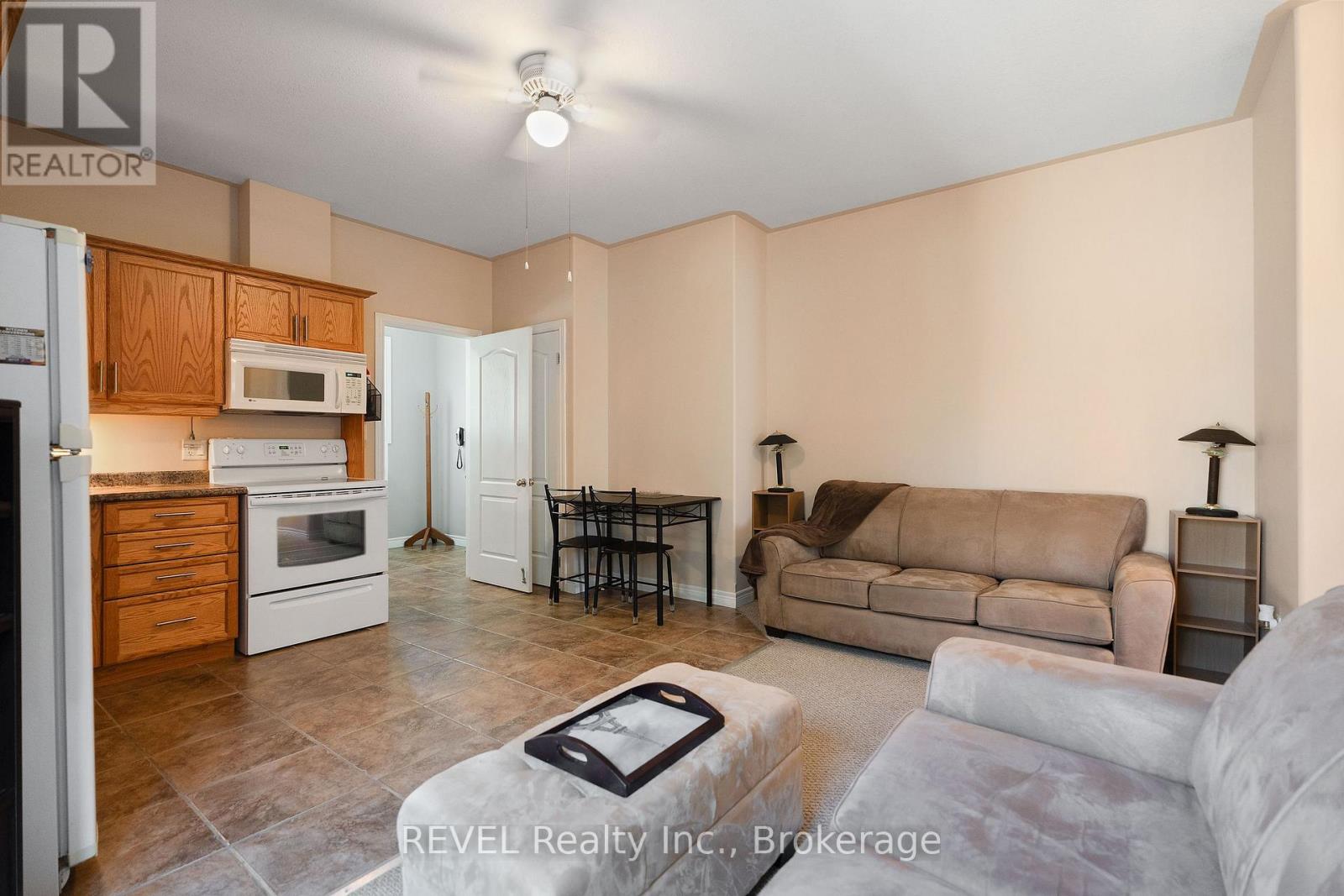 8028 Booth Street, Niagara Falls (Ascot), Ontario  L2H 1E8 - Photo 20 - X12485633