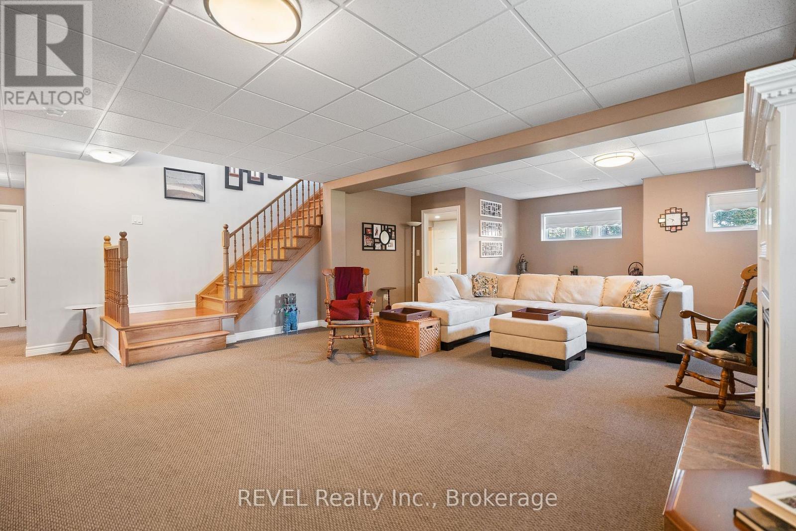 8028 Booth Street, Niagara Falls (Ascot), Ontario  L2H 1E8 - Photo 27 - X12485633