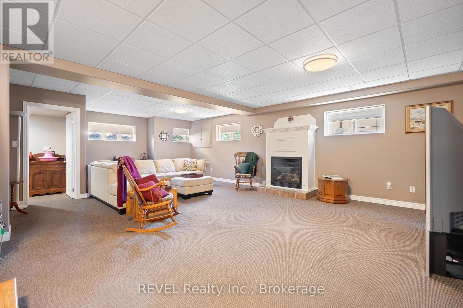 8028 Booth Street, Niagara Falls (Ascot), Ontario  L2H 1E8 - Photo 28 - X12485633