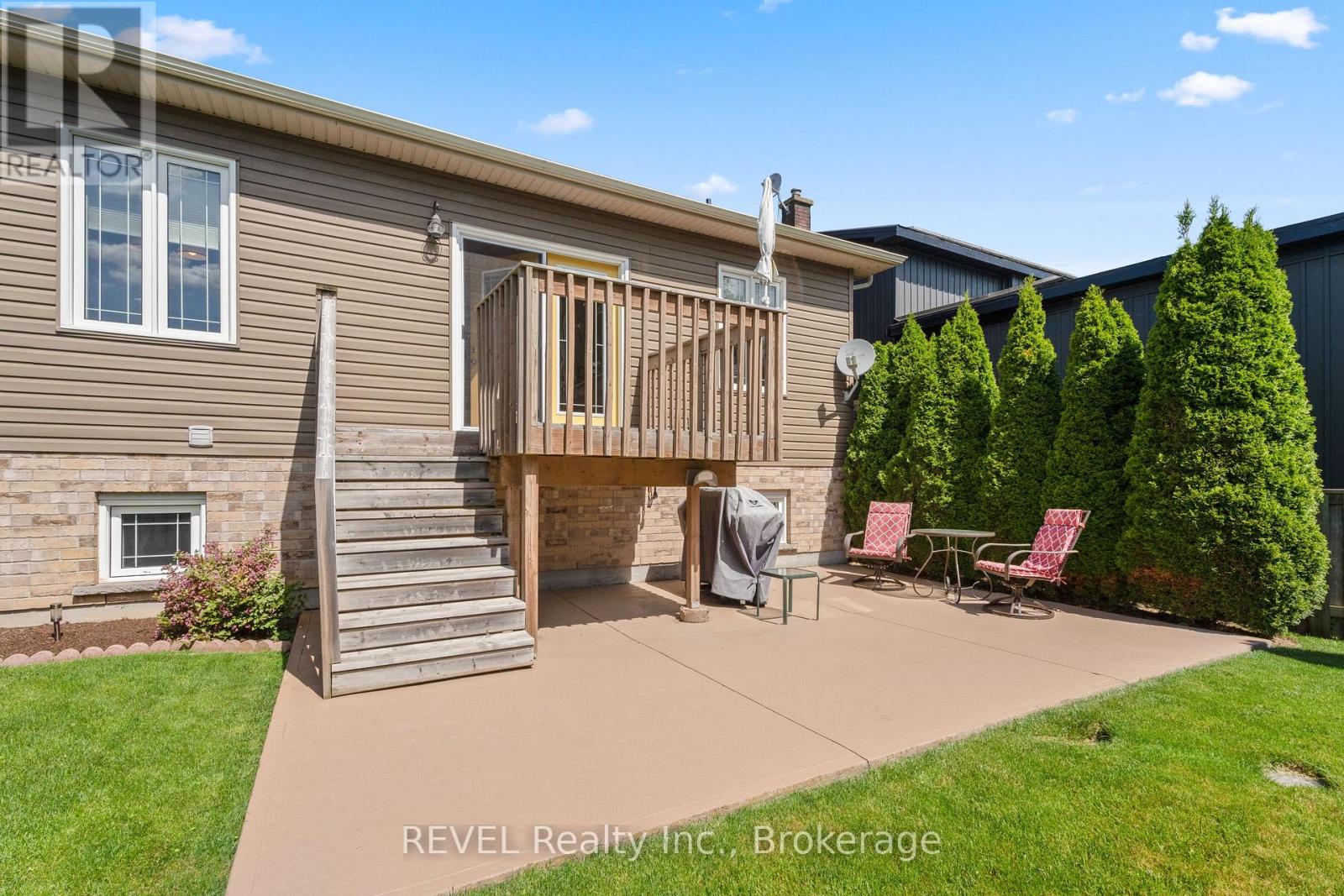 8028 Booth Street, Niagara Falls (Ascot), Ontario  L2H 1E8 - Photo 38 - X12485633