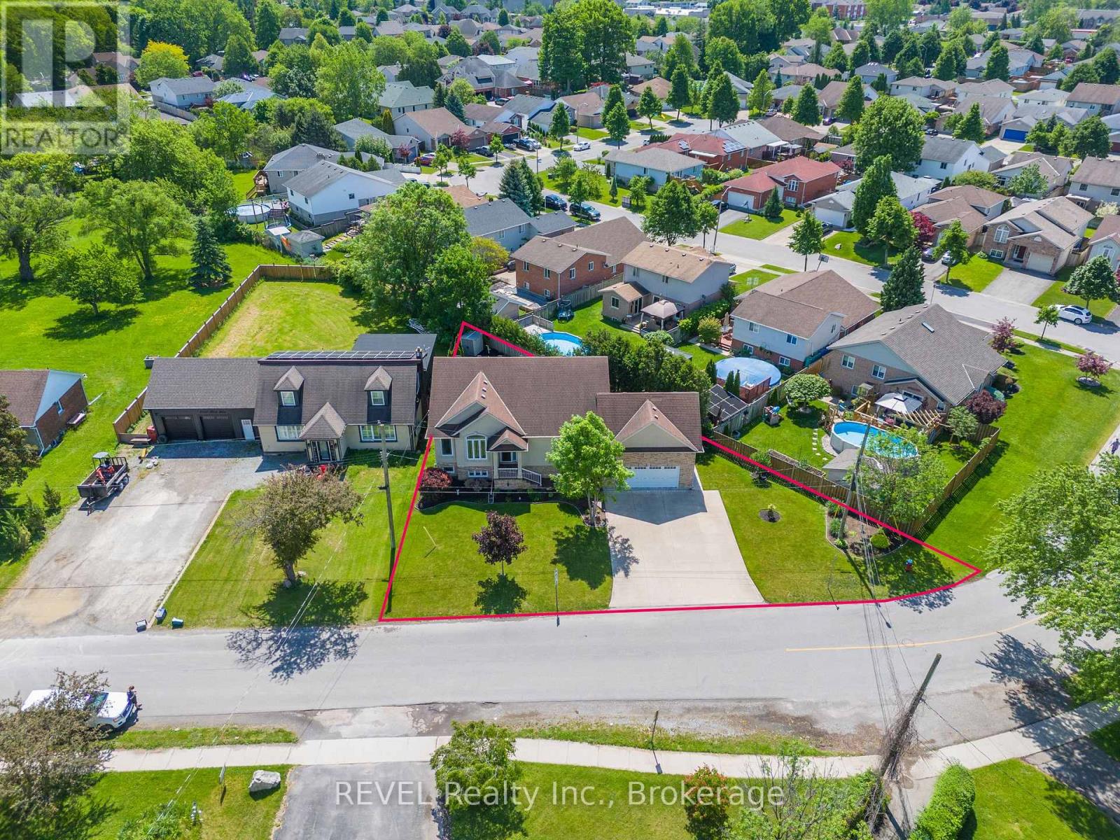 8028 Booth Street, Niagara Falls (Ascot), Ontario  L2H 1E8 - Photo 40 - X12485633