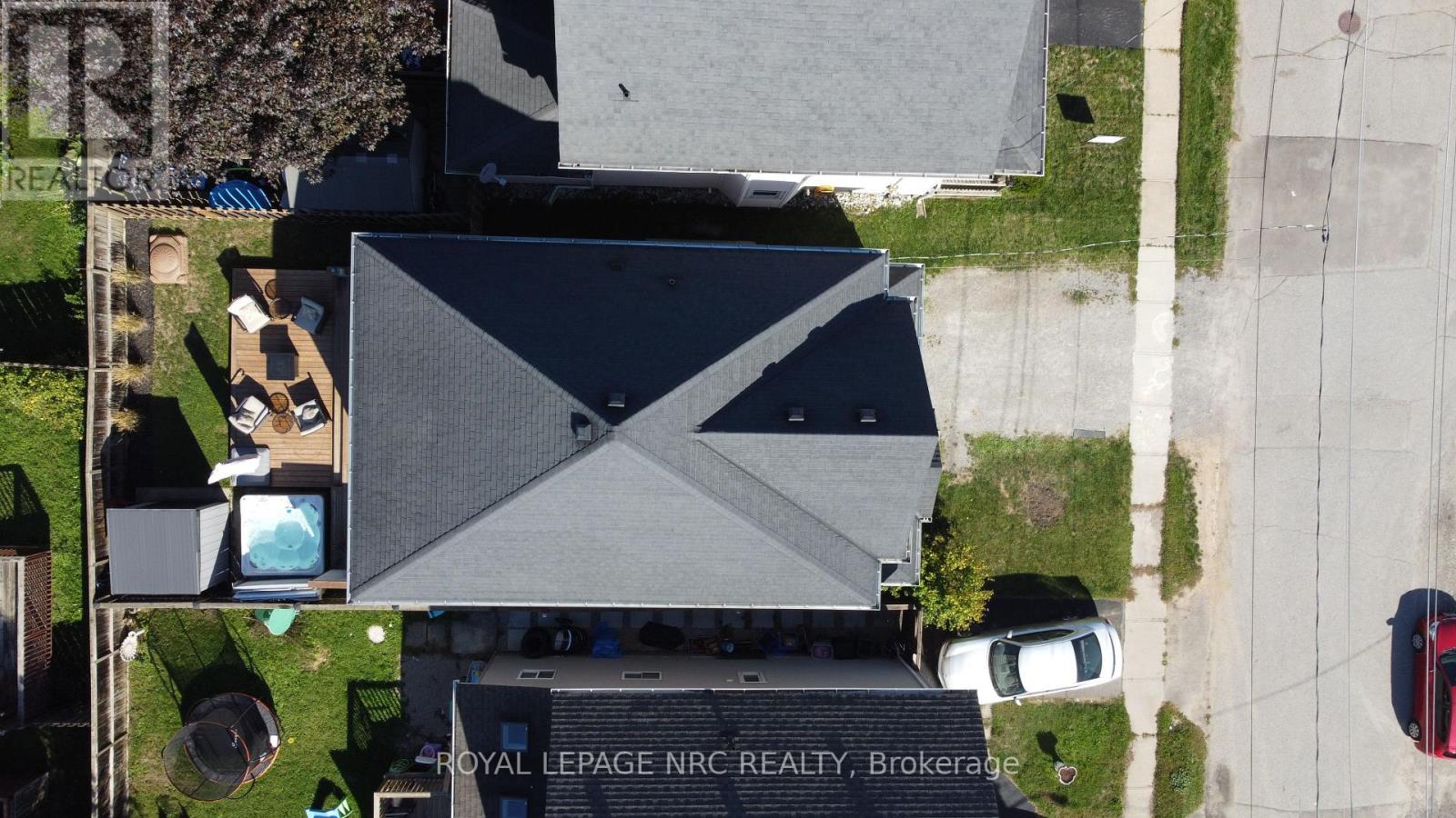 11 Violet Street, St. Catharines, Ontario  L2S 2X1 - Photo 31 - X12485653