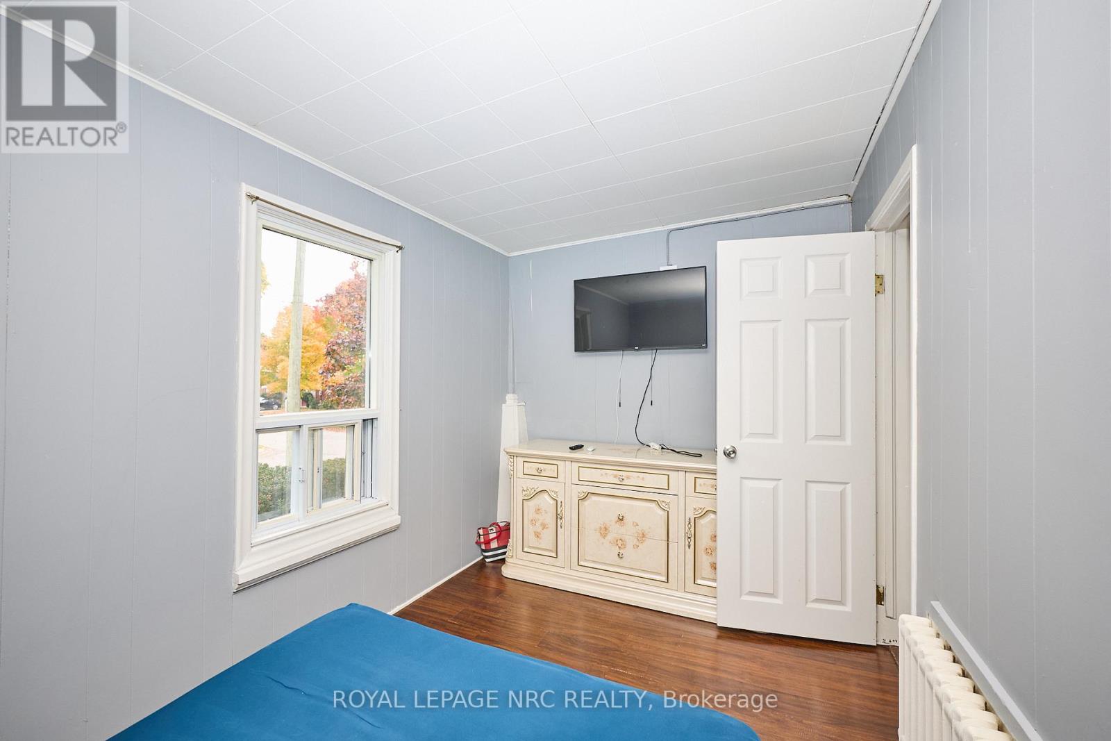 6173 Pine Grove Avenue, Niagara Falls, Ontario  L2G 4H9 - Photo 10 - X12485774