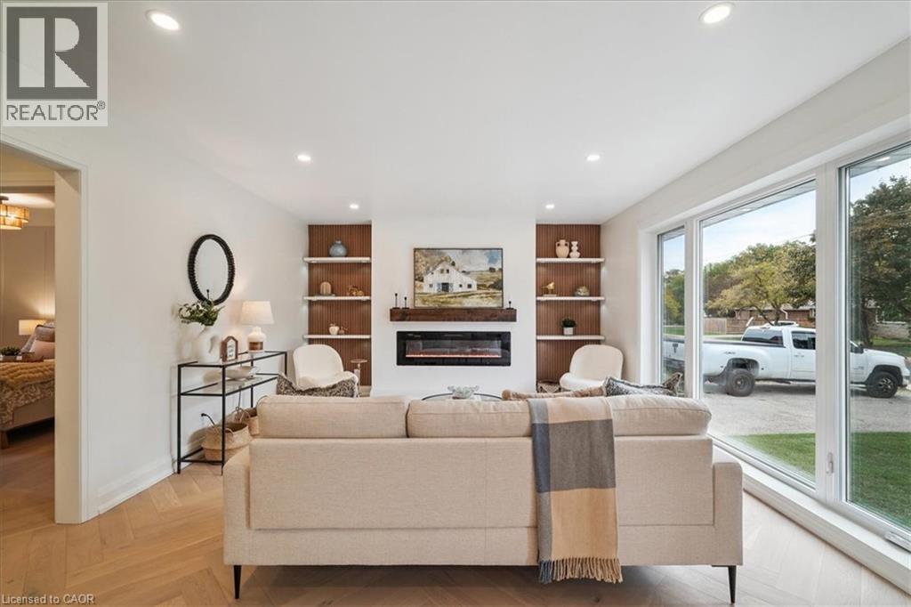 1391 Mountain Grove Avenue, Burlington, Ontario  L7P 2H1 - Photo 2 - 40777979