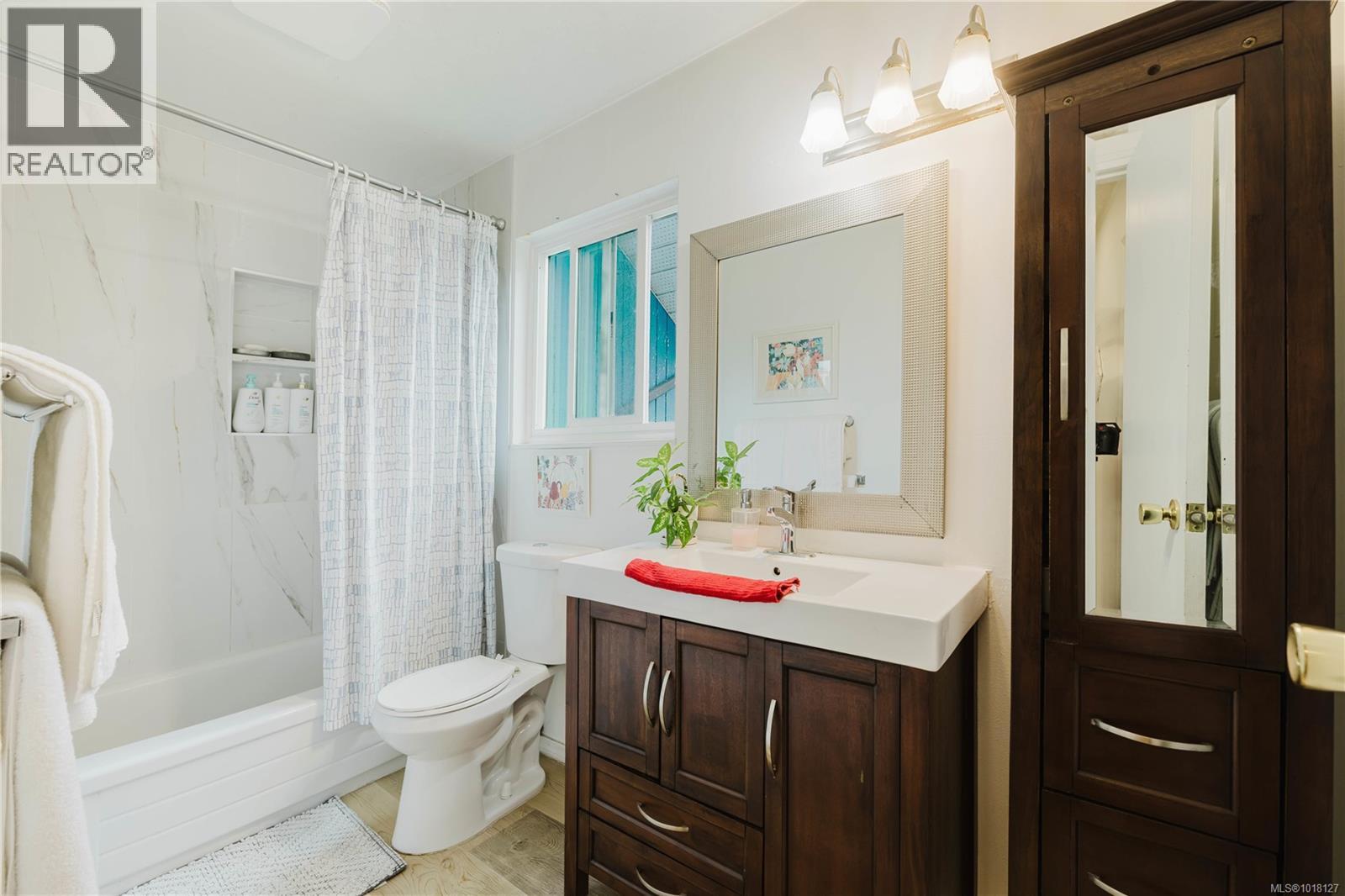 3 740 Wilson St, Victoria, British Columbia  V9A 3H2 - Photo 16 - 1018127