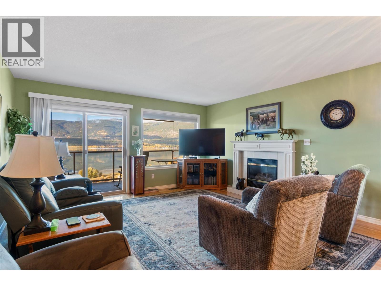 4483 14 Street Ne, Salmon Arm, British Columbia  V1E 1P9 - Photo 6 - 10366752