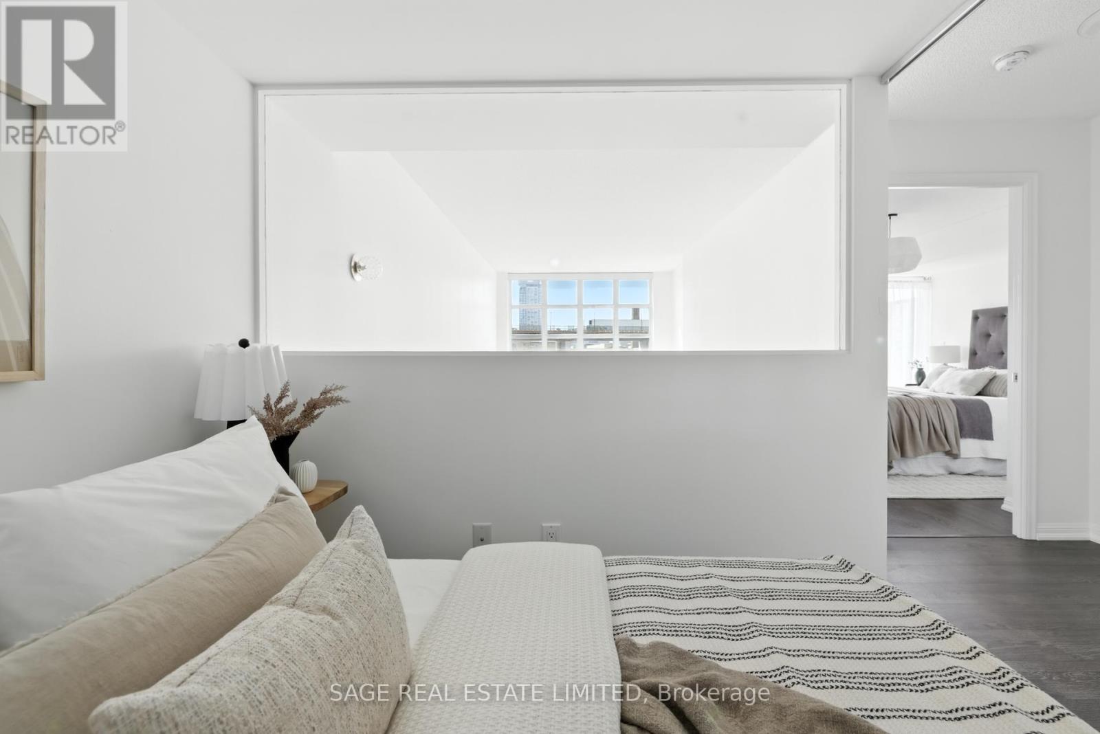 Th5 - 6 Pirandello Street, Toronto, Ontario  M6K 0B1 - Photo 20 - C12485551