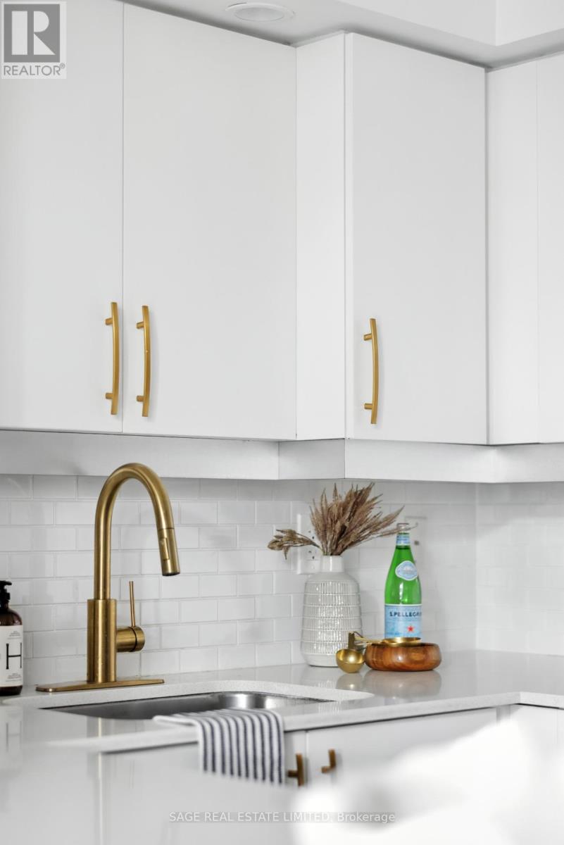 Th5 - 6 Pirandello Street, Toronto, Ontario  M6K 0B1 - Photo 28 - C12485551