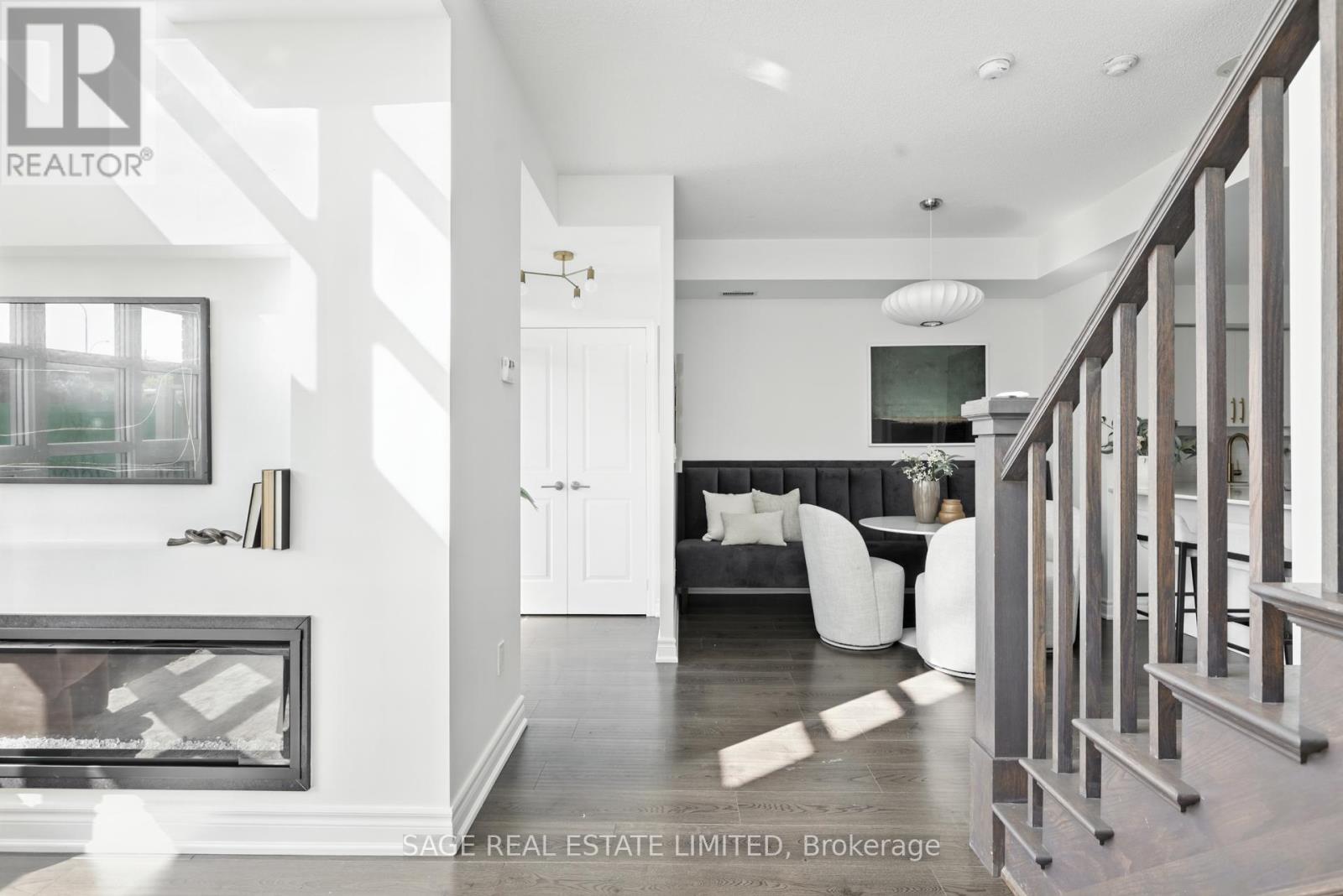 Th5 - 6 Pirandello Street, Toronto, Ontario  M6K 0B1 - Photo 5 - C12485551