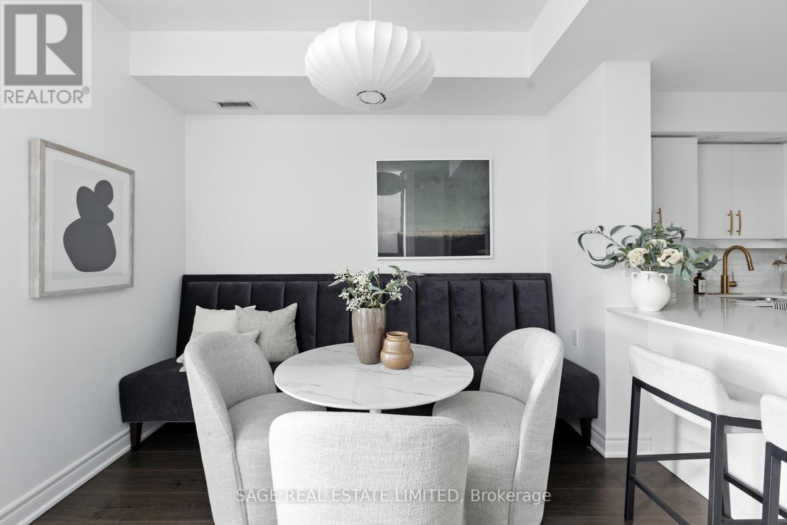 Th5 - 6 Pirandello Street, Toronto, Ontario  M6K 0B1 - Photo 8 - C12485551