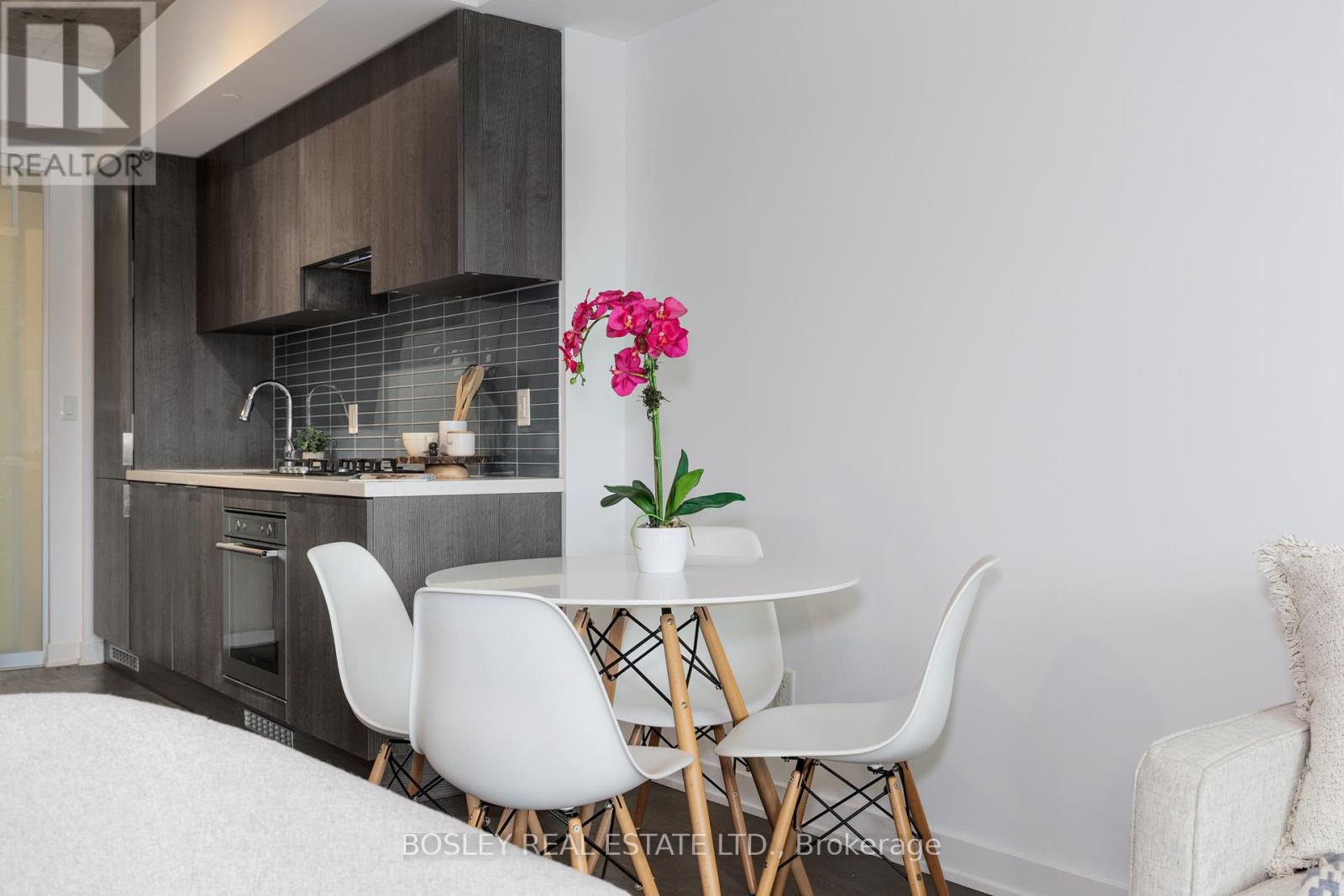 312 - 109 Ossington Avenue, Toronto, Ontario  M6J 2Z2 - Photo 9 - C12485569