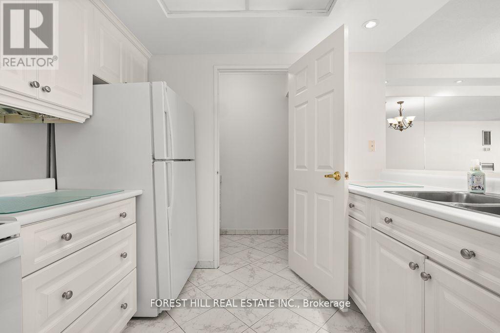 902 - 1555 Finch Avenue E, Toronto, Ontario  M2J 4X9 - Photo 7 - C12485628