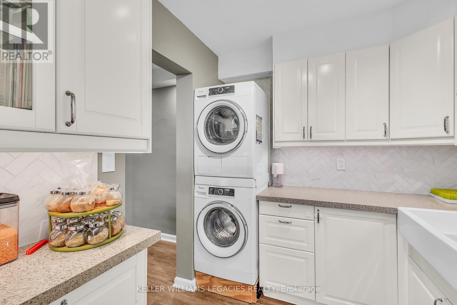 2001 - 1 Massey Square, Toronto, Ontario  M4C 5L4 - Photo 8 - E12485615