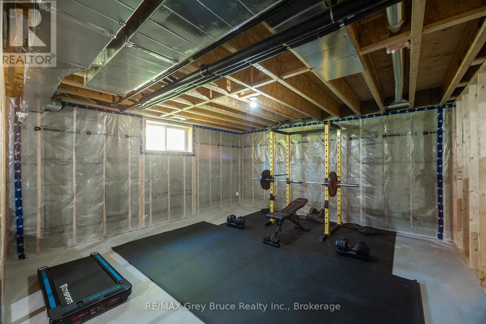 611 Sixth Street N, South Bruce Peninsula, Ontario  N0H 2G0 - Photo 25 - X12485654