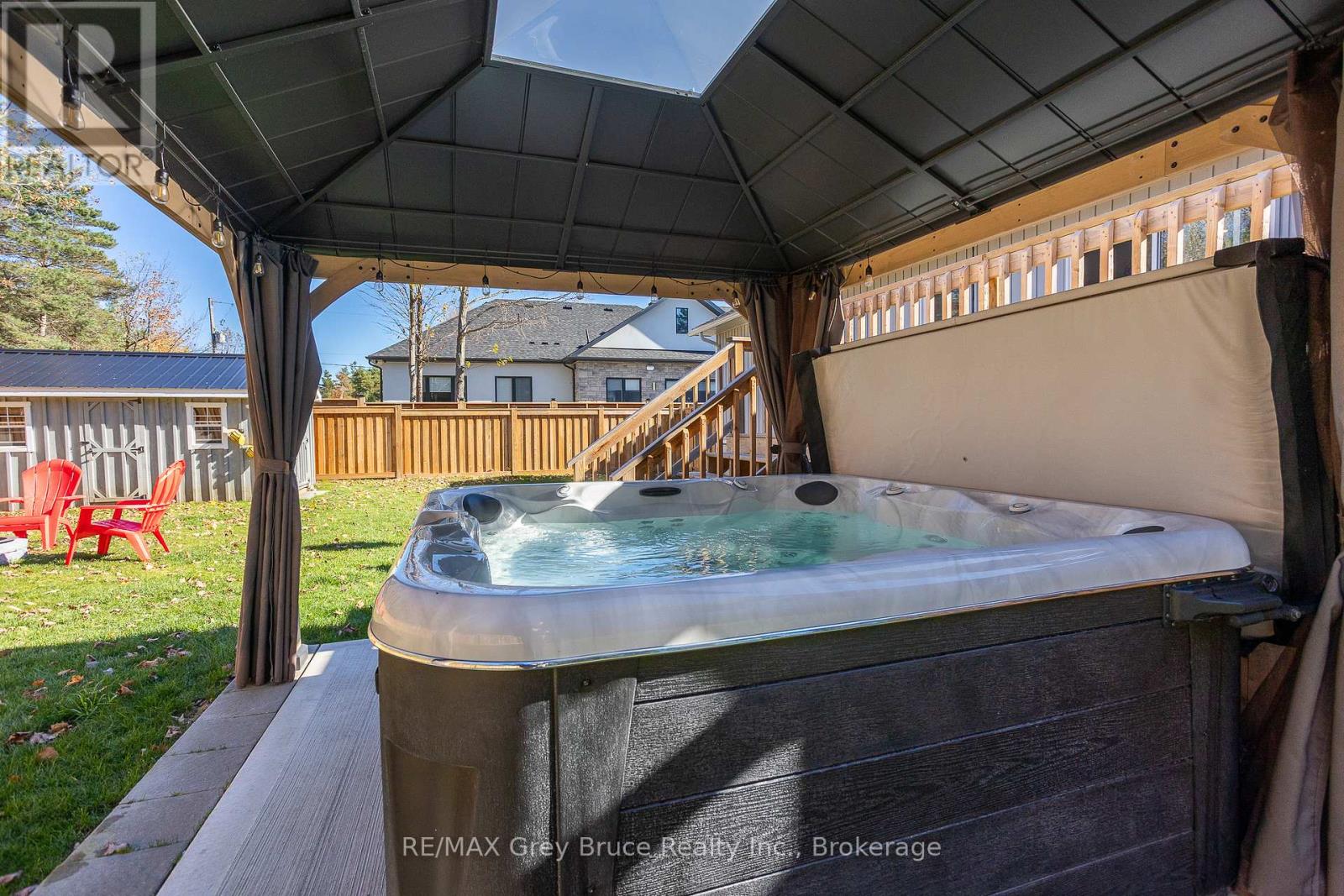 611 Sixth Street N, South Bruce Peninsula, Ontario  N0H 2G0 - Photo 32 - X12485654