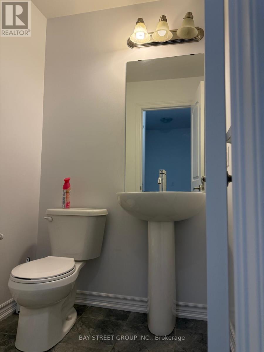 131 Seeley Avenue, Southgate, Ontario  N0C 1B0 - Photo 9 - X12470984