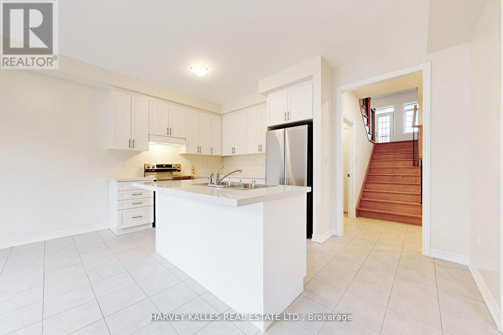 53 Lawrence D. Pridham Avenue, New Tecumseth, Ontario  L9R 0X2 - Photo 12 - N12485567