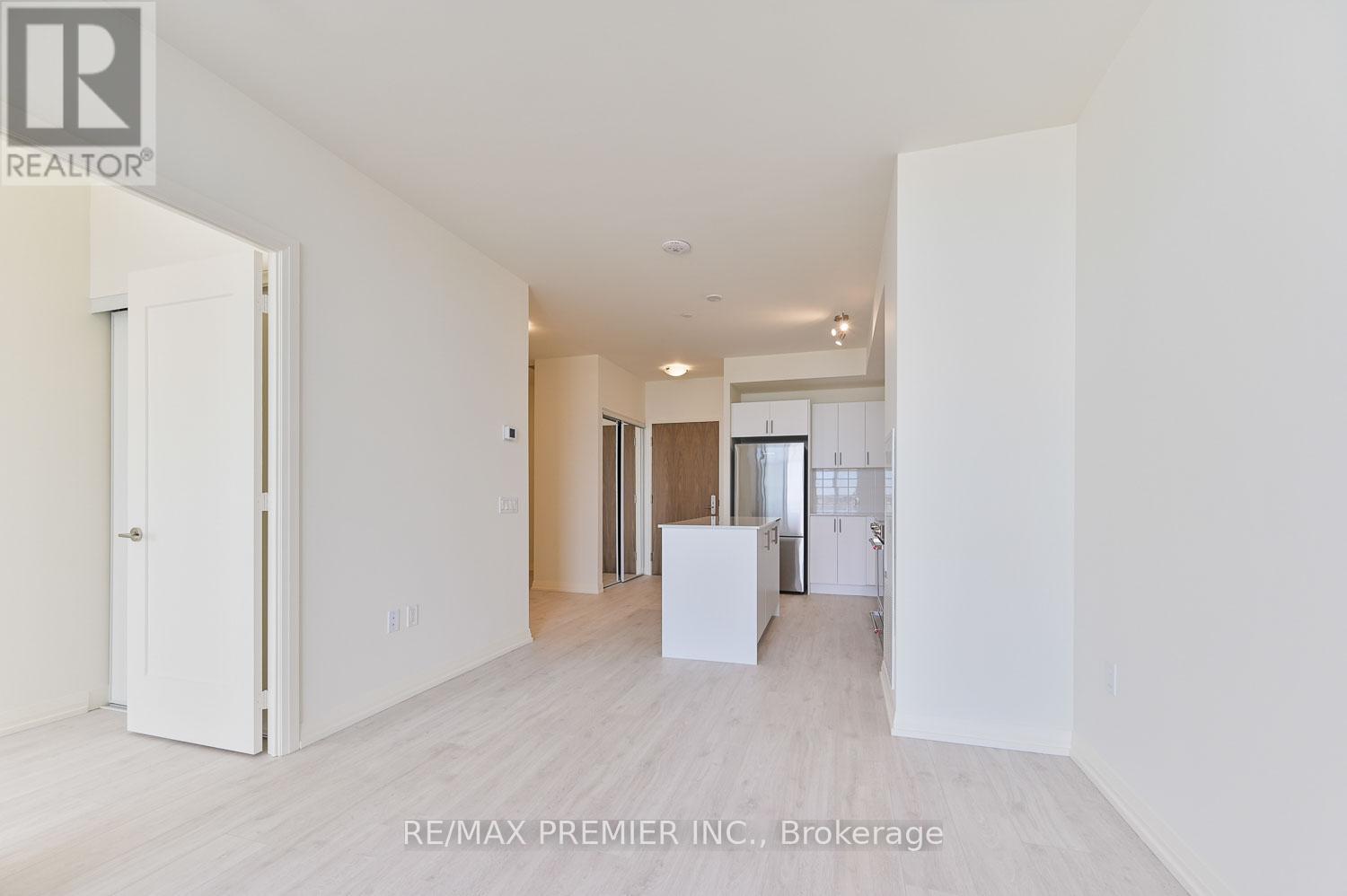 609 - 27 Korda Gate, Vaughan, Ontario  L4K 0P6 - Photo 10 - N12485592