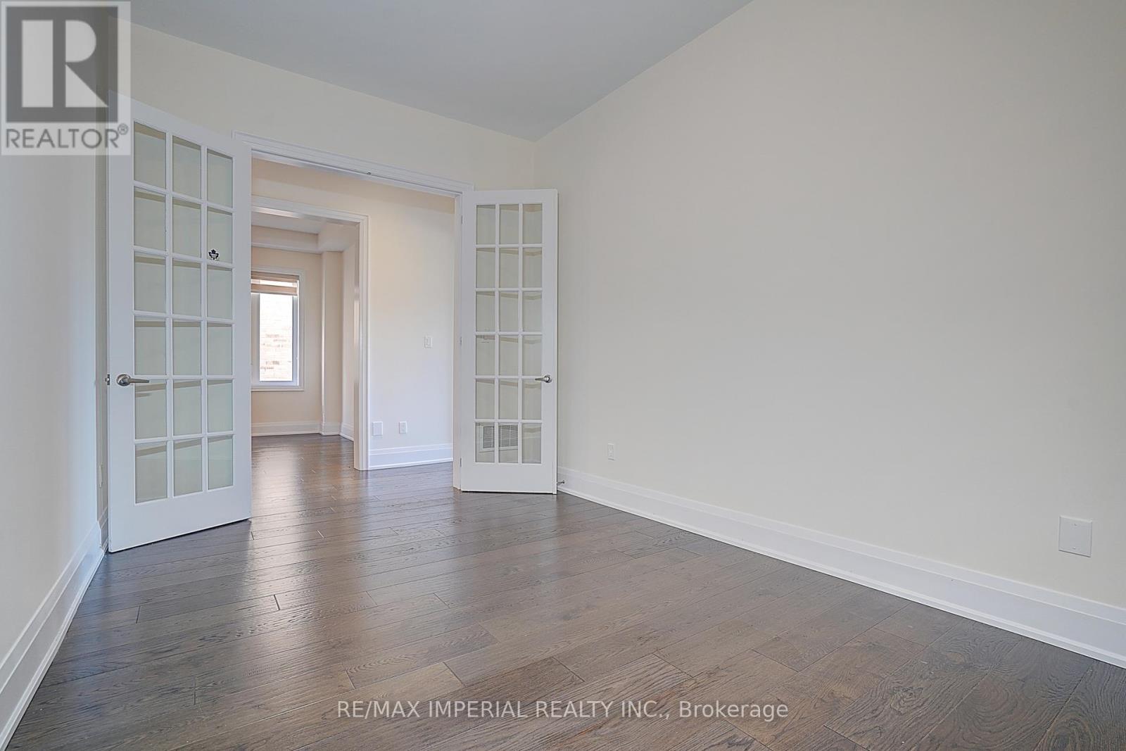 30 Orwell Drive, Vaughan, Ontario  L4H 4P7 - Photo 11 - N12485609