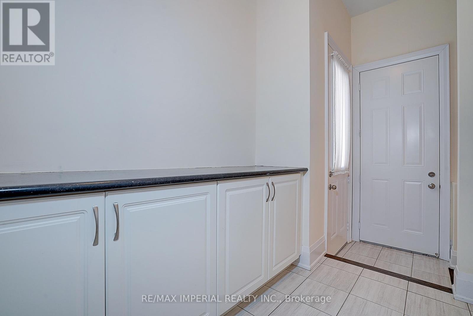 30 Orwell Drive, Vaughan, Ontario  L4H 4P7 - Photo 23 - N12485609