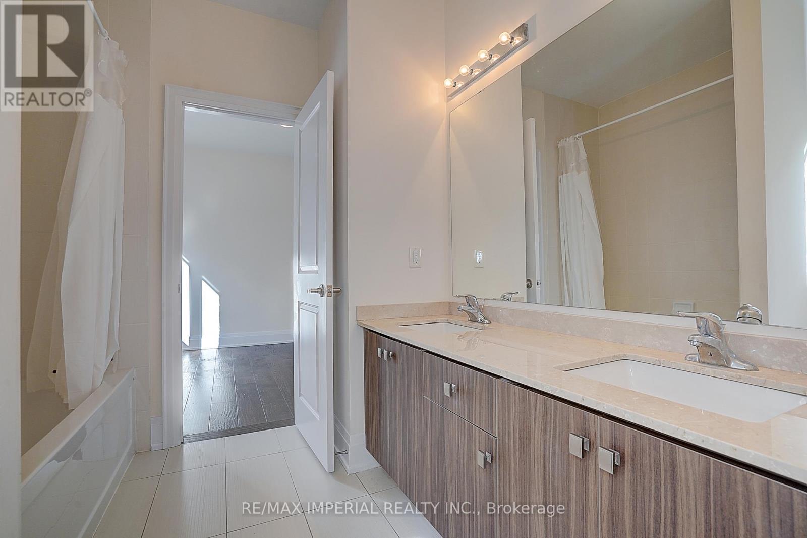 30 Orwell Drive, Vaughan, Ontario  L4H 4P7 - Photo 34 - N12485609