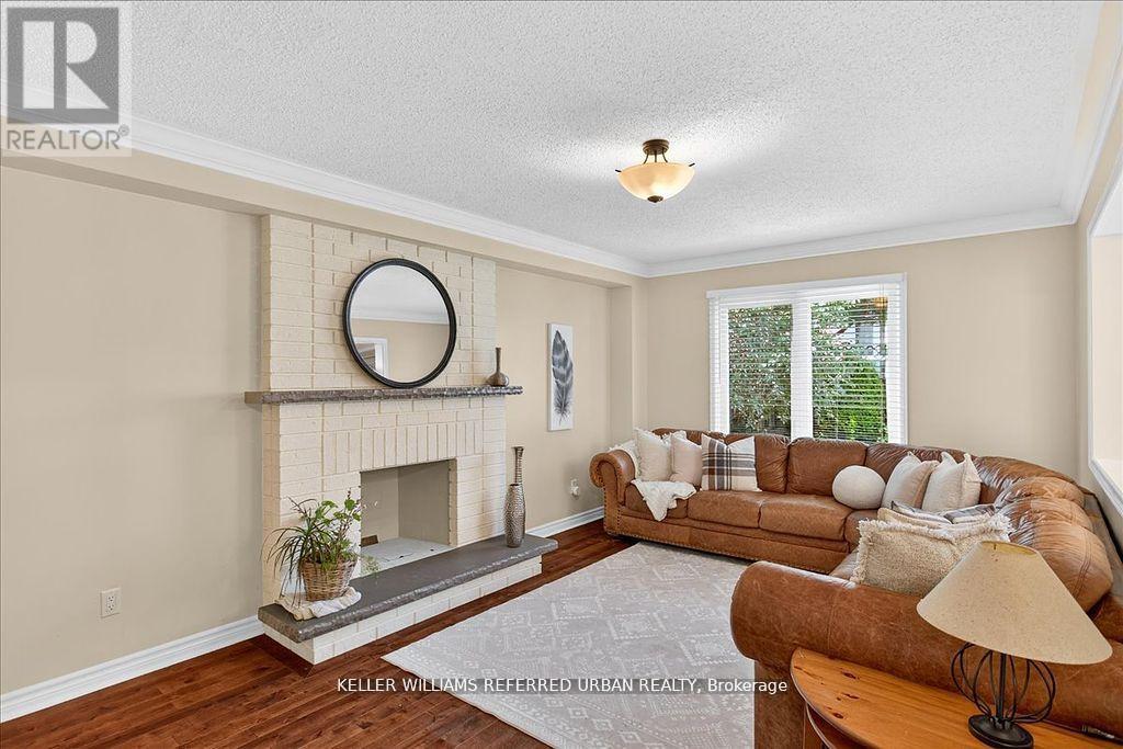 32 Nelson Circle, Newmarket, Ontario  L3X 1R1 - Photo 14 - N12485625