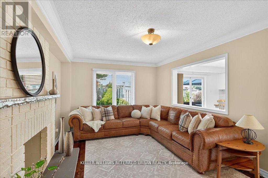 32 Nelson Circle, Newmarket, Ontario  L3X 1R1 - Photo 15 - N12485625