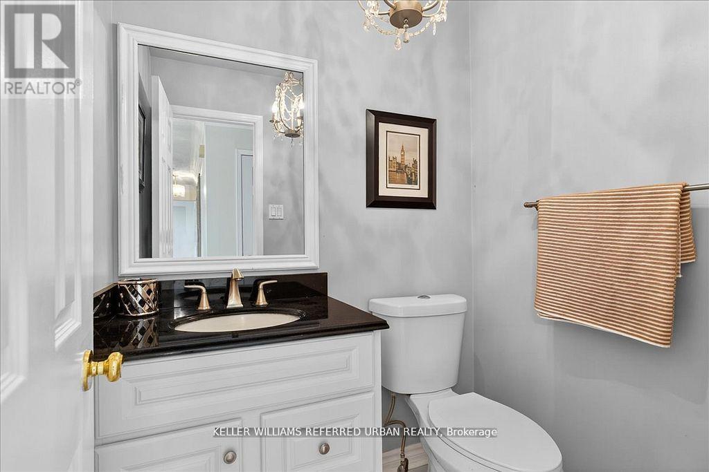 32 Nelson Circle, Newmarket, Ontario  L3X 1R1 - Photo 31 - N12485625