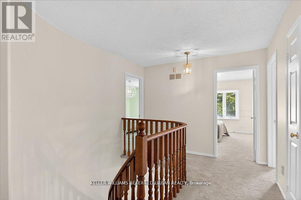 32 Nelson Circle, Newmarket, Ontario  L3X 1R1 - Photo 32 - N12485625