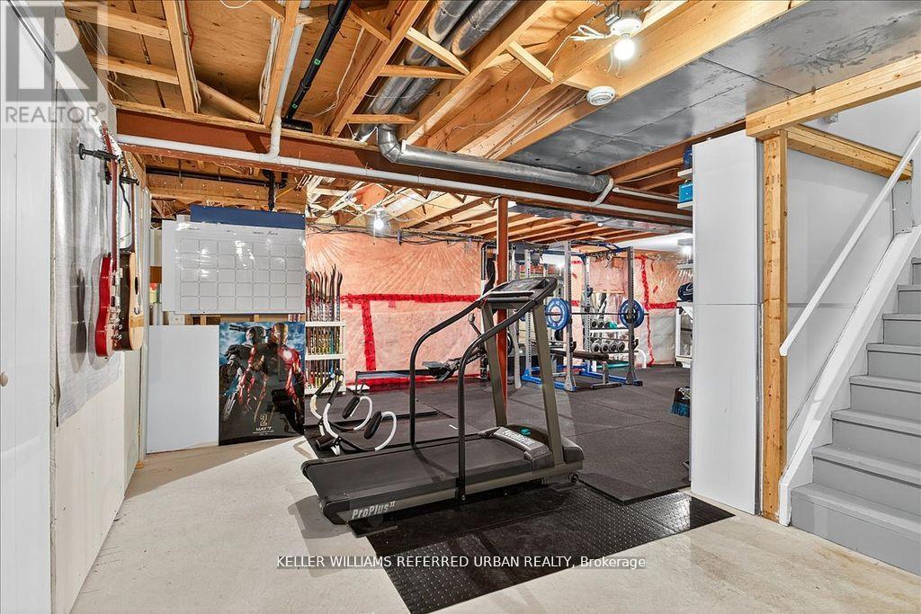 32 Nelson Circle, Newmarket, Ontario  L3X 1R1 - Photo 34 - N12485625