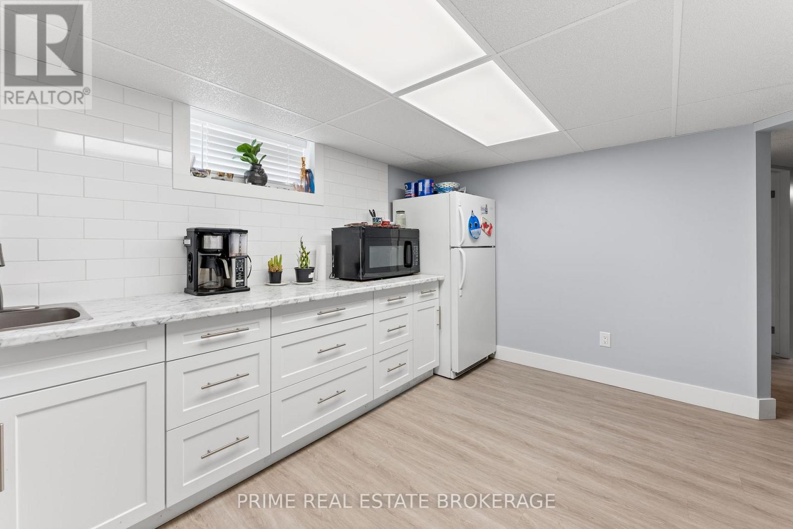 34 Ontario Street S, Lambton Shores, Ontario  N0M 1T0 - Photo 23 - X12185108