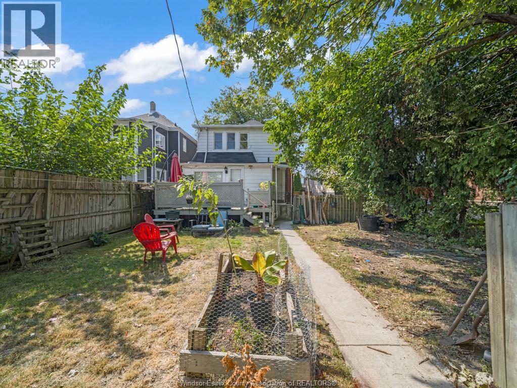 758 Pierre, Windsor, Ontario  N9A 2K5 - Photo 24 - 25027361