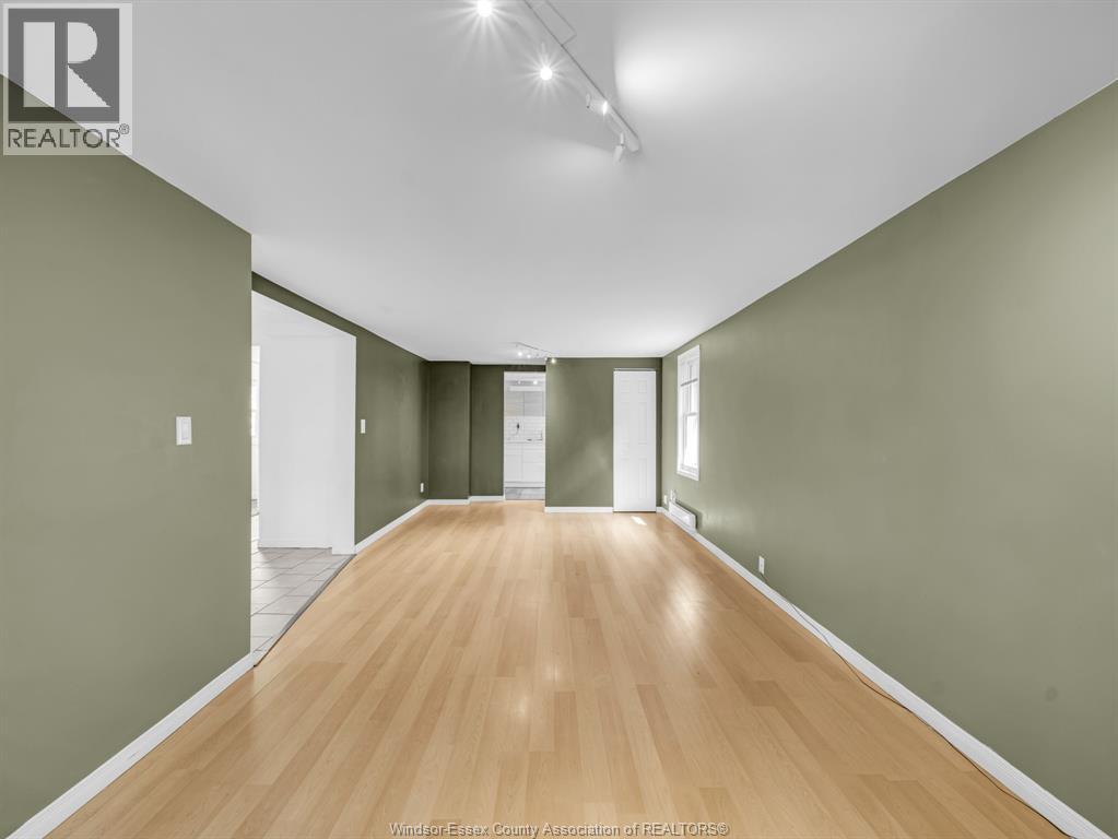 758 Pierre, Windsor, Ontario  N9A 2K5 - Photo 7 - 25027361