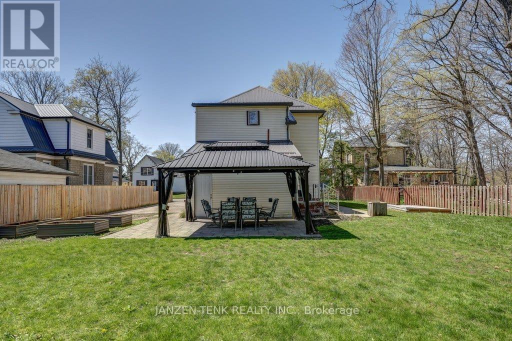 17 Oak Street, Aylmer, Ontario  N5H 1G3 - Photo 36 - X12484159