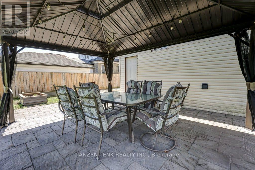 17 Oak Street, Aylmer, Ontario  N5H 1G3 - Photo 35 - X12484159