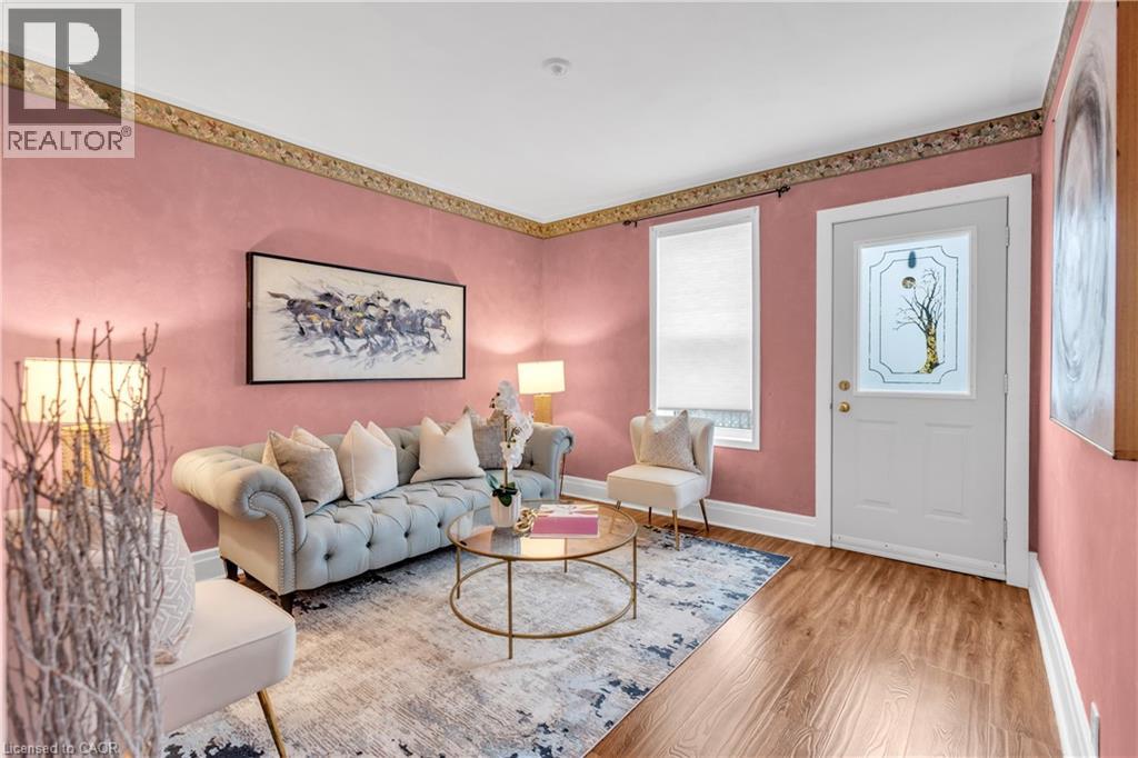 Property at 124 ELIZABETH Street image 5