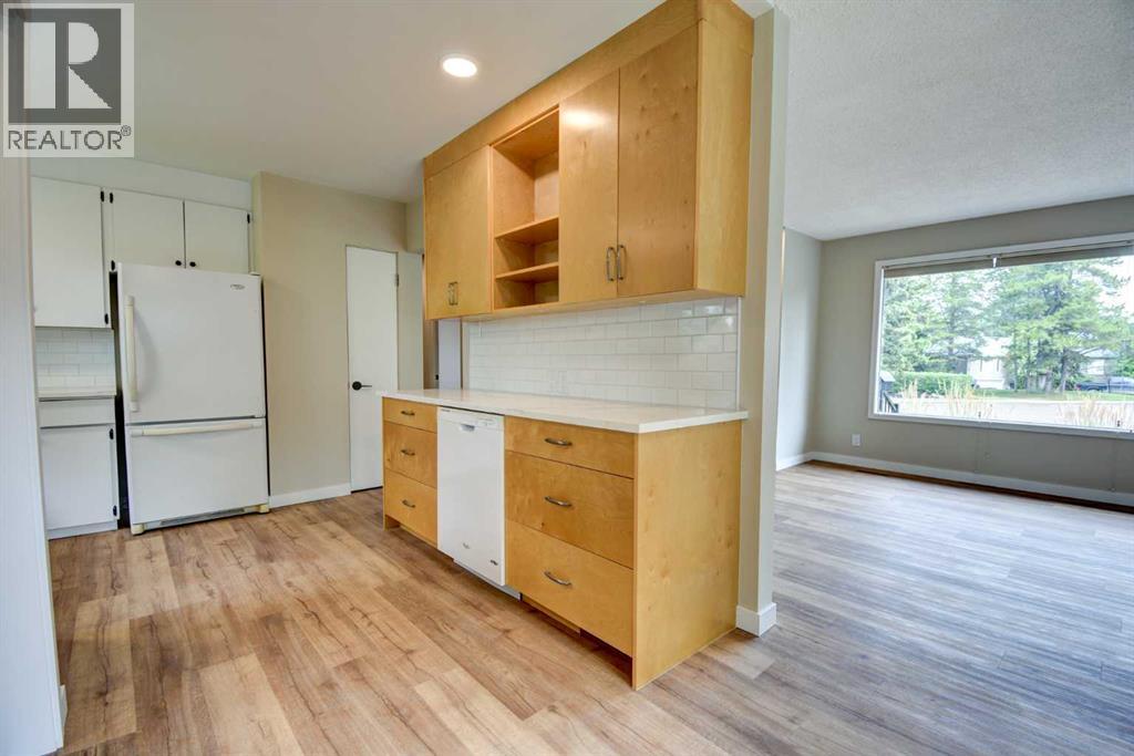 5 Mcconnell Close, Red Deer, Alberta  T4N 0J7 - Photo 7 - A2259059