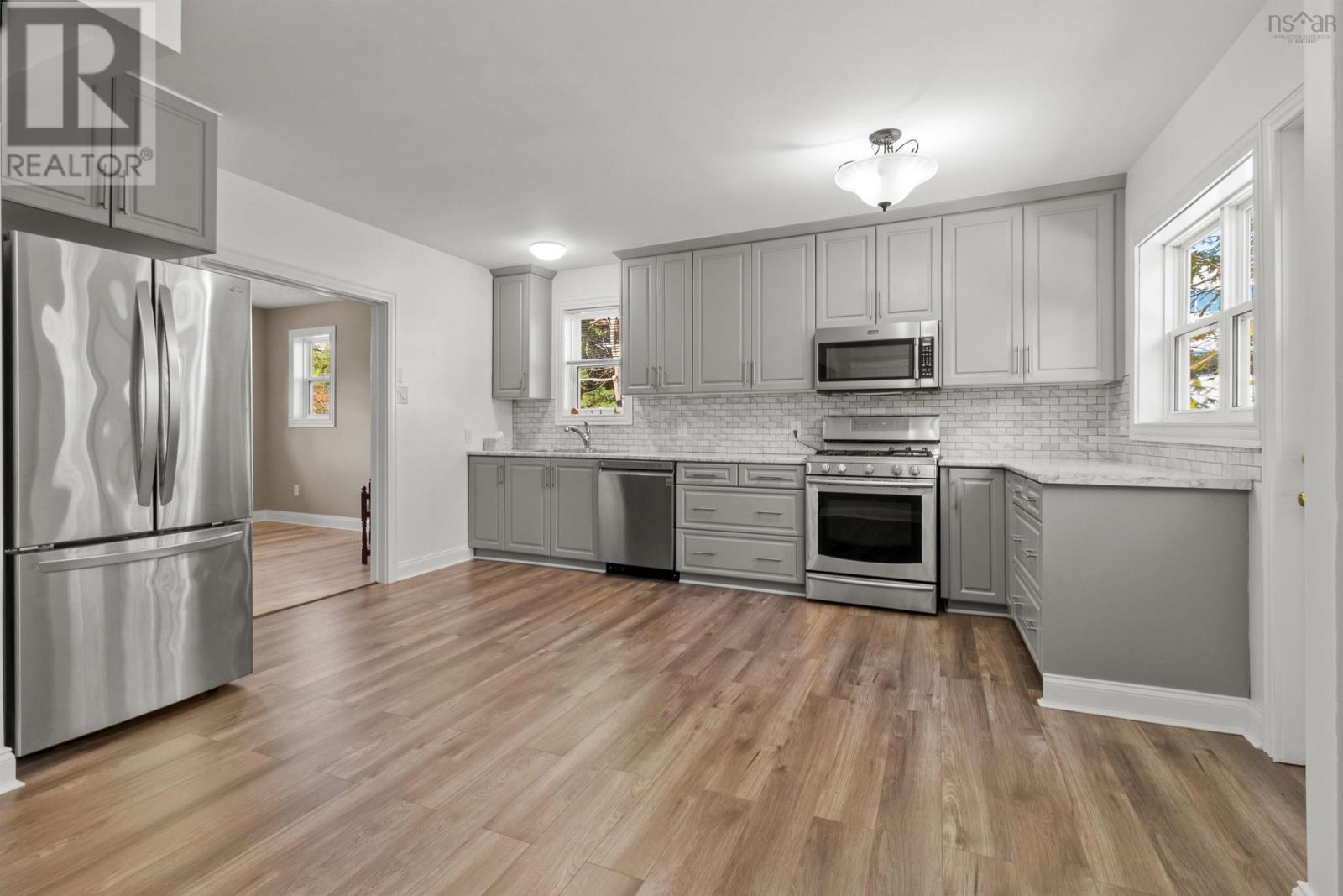 30 Wardour Street, Bedford, Nova Scotia  B4A 2H9 - Photo 13 - 202526746