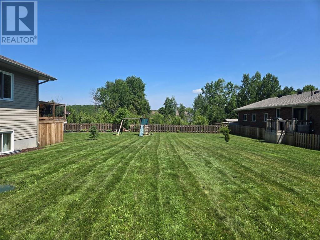 26 Sunny Street, Garson, Ontario  P3L 1N3 - Photo 49 - 2125407