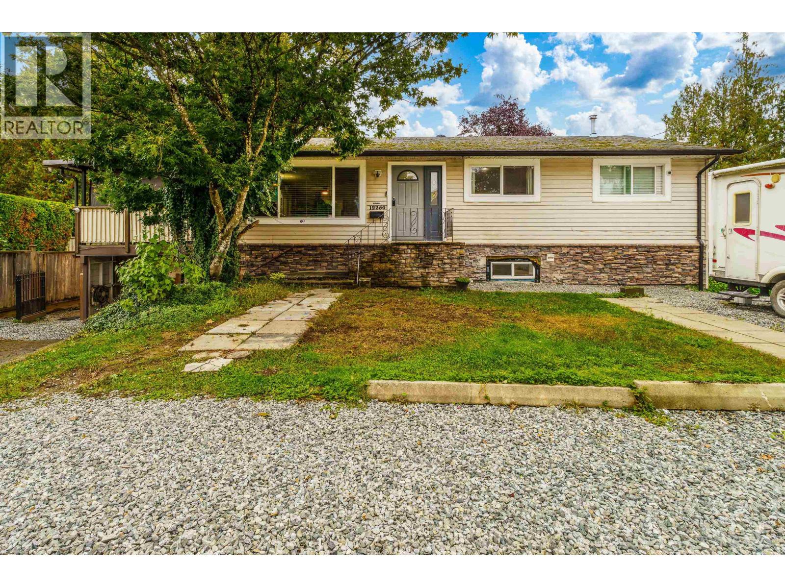 12250 218 Street, Maple Ridge, British Columbia  V2X 5M5 - Photo 2 - R3062403