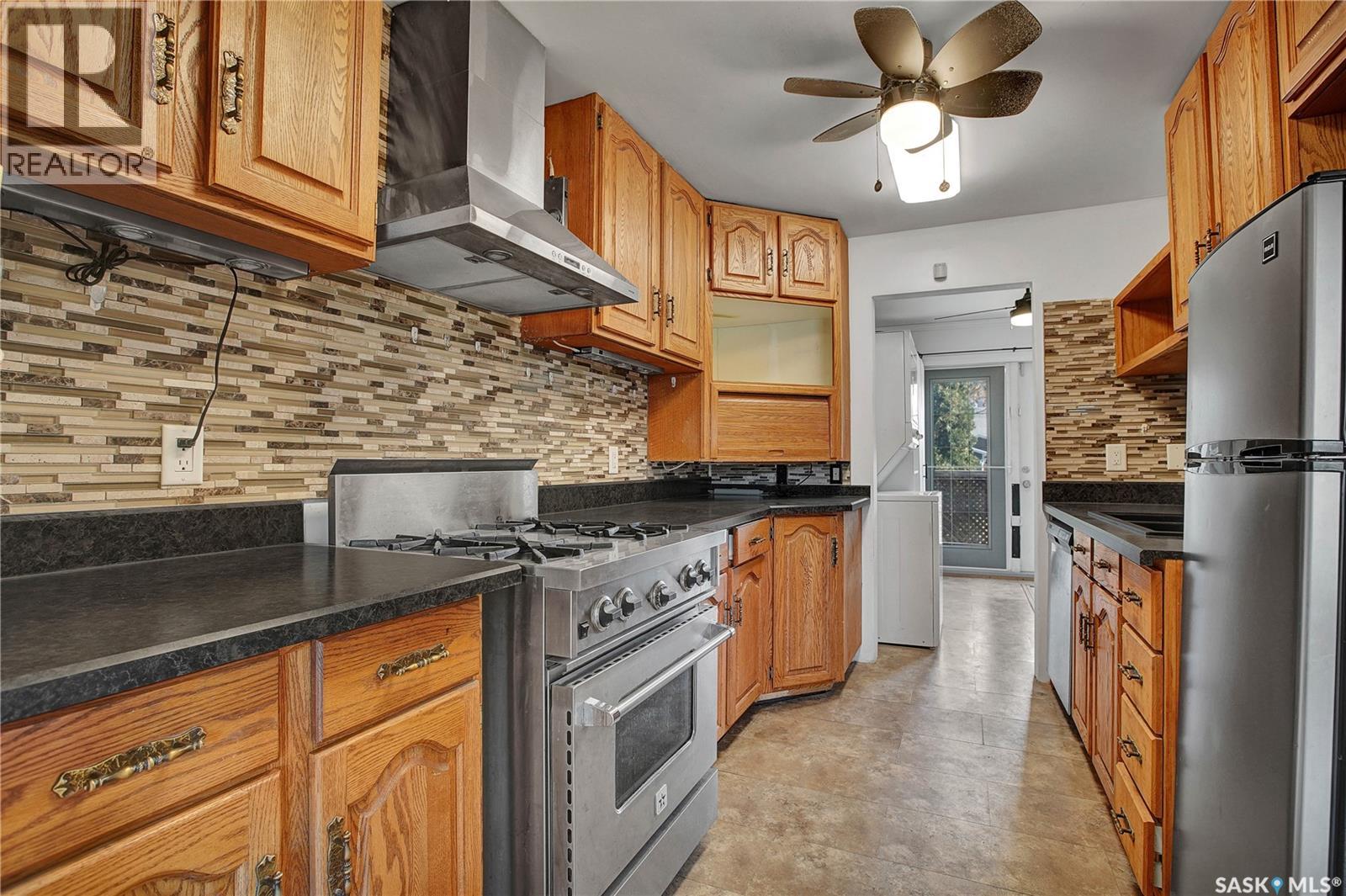 1018 O Avenue S, Saskatoon, Saskatchewan  S7M 1Z6 - Photo 11 - SK021871