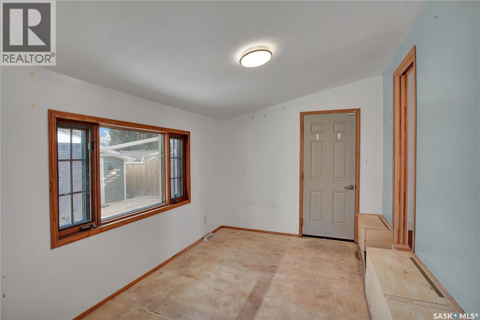 1018 O Avenue S, Saskatoon, Saskatchewan  S7M 1Z6 - Photo 7 - SK021871