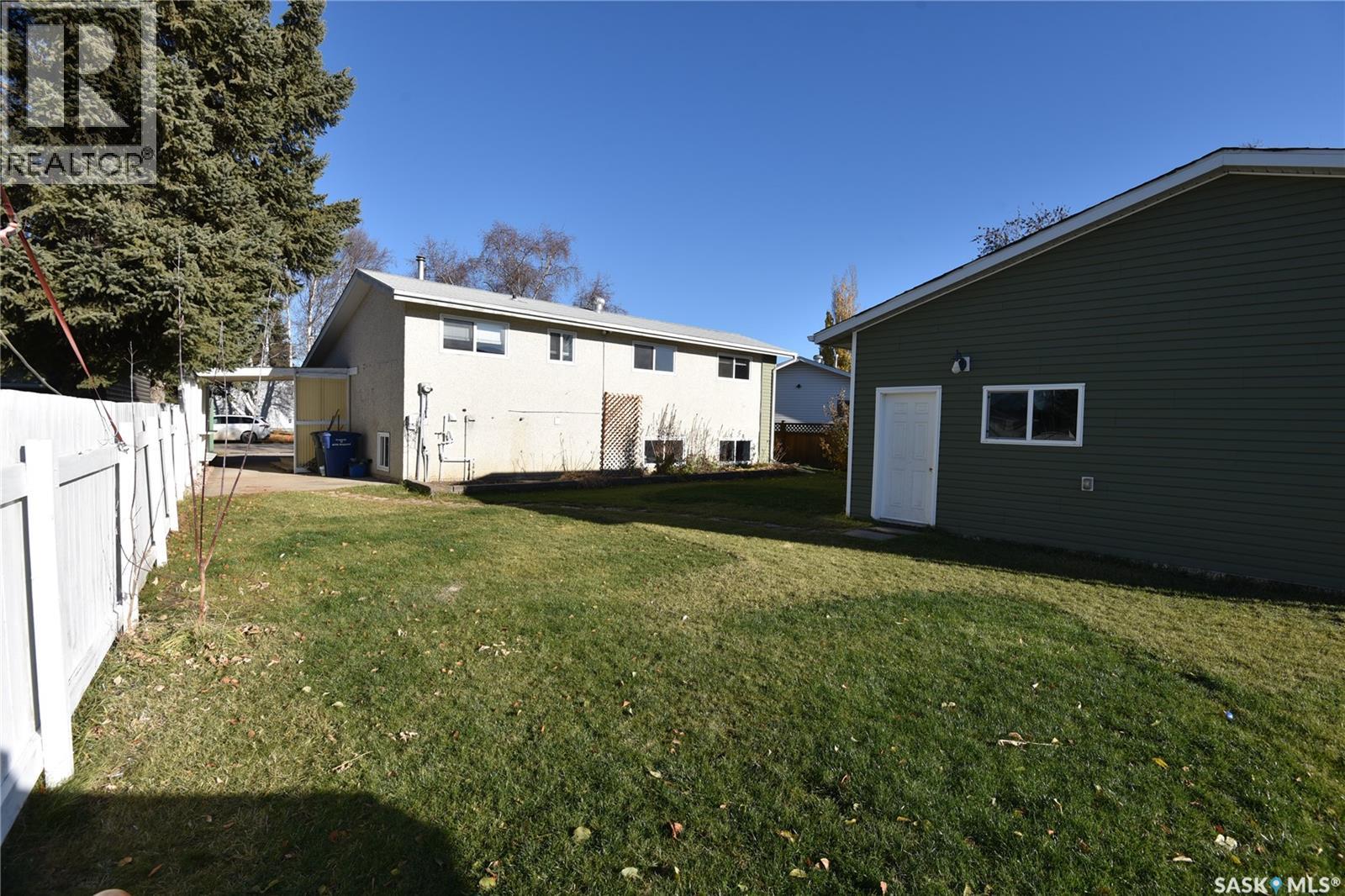 1211 1st Street E, Nipawin, Saskatchewan  S0E 1E0 - Photo 19 - SK021820